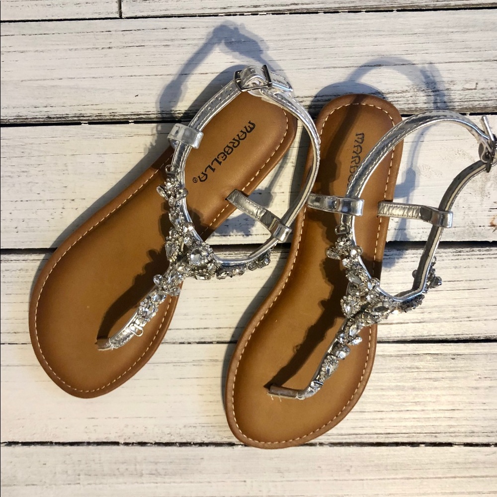 NWOT Rhinestone Sandals
